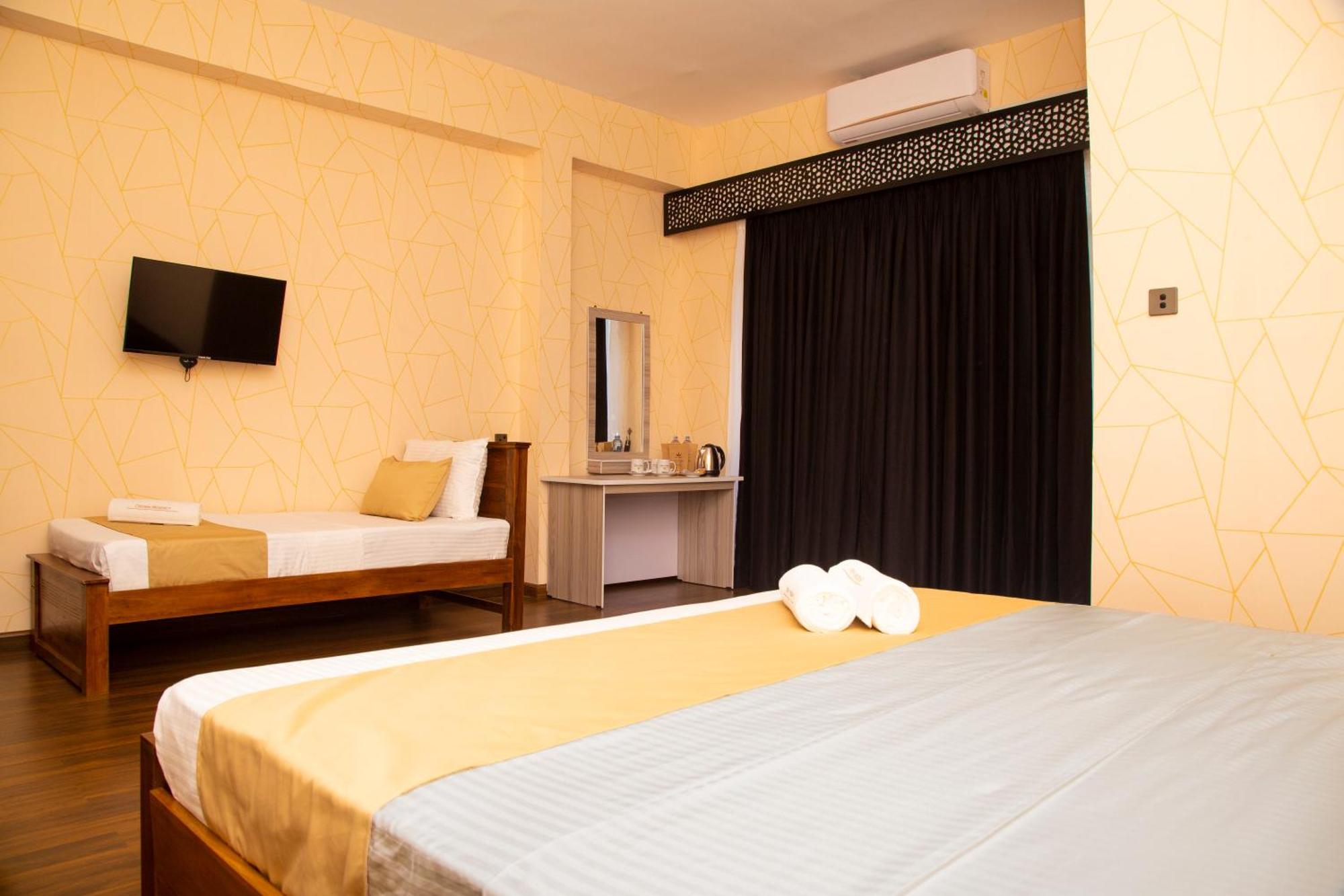 Crown Regency- Badulla Hotel Luaran gambar