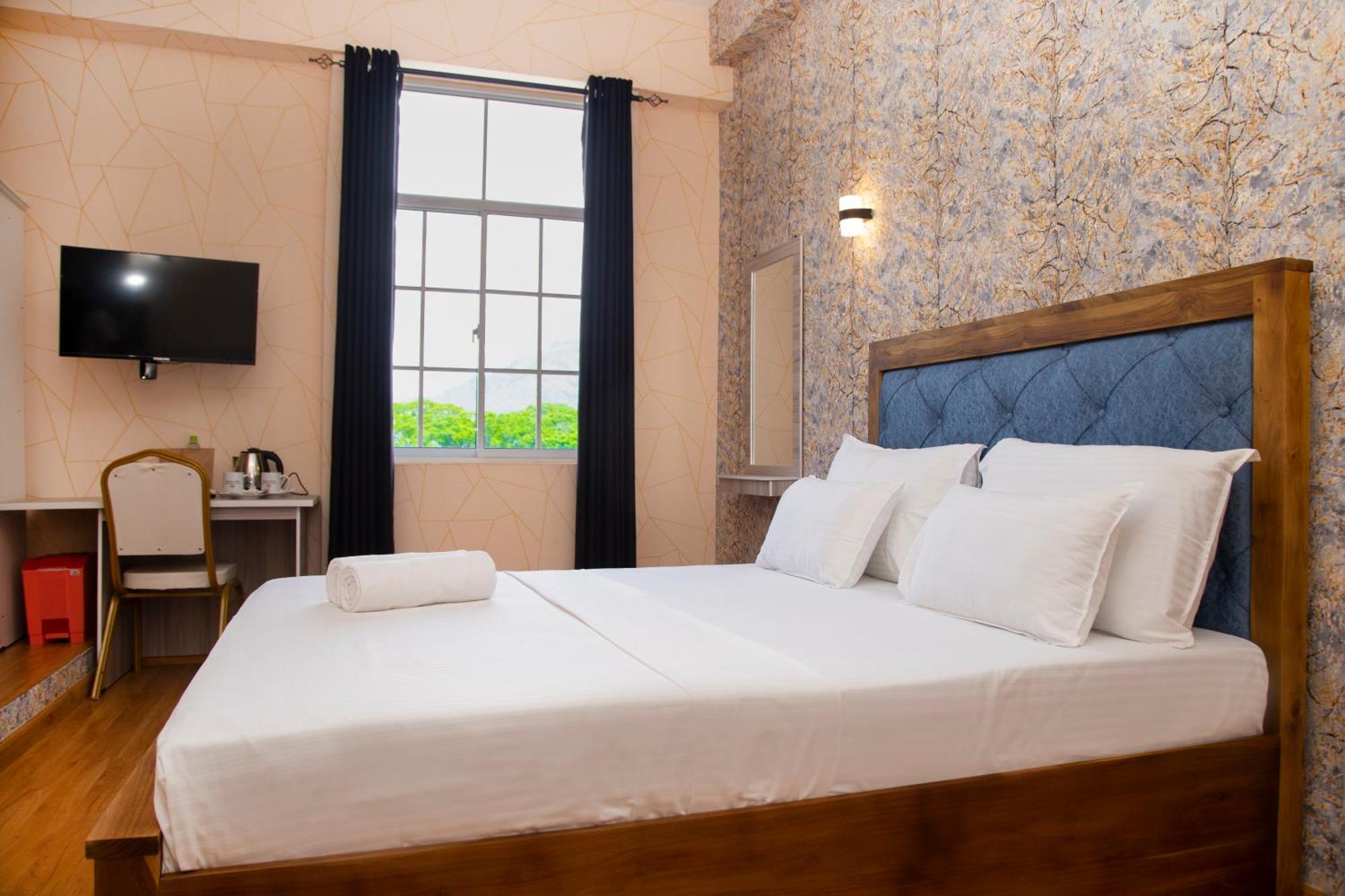 Crown Regency- Badulla Hotel Luaran gambar
