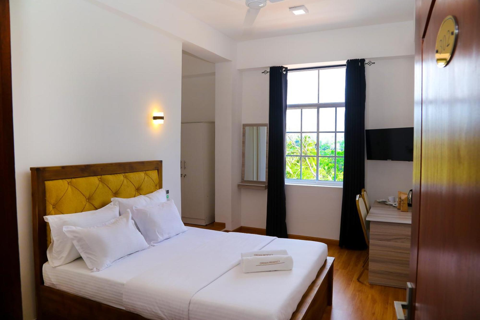 Crown Regency- Badulla Hotel Luaran gambar