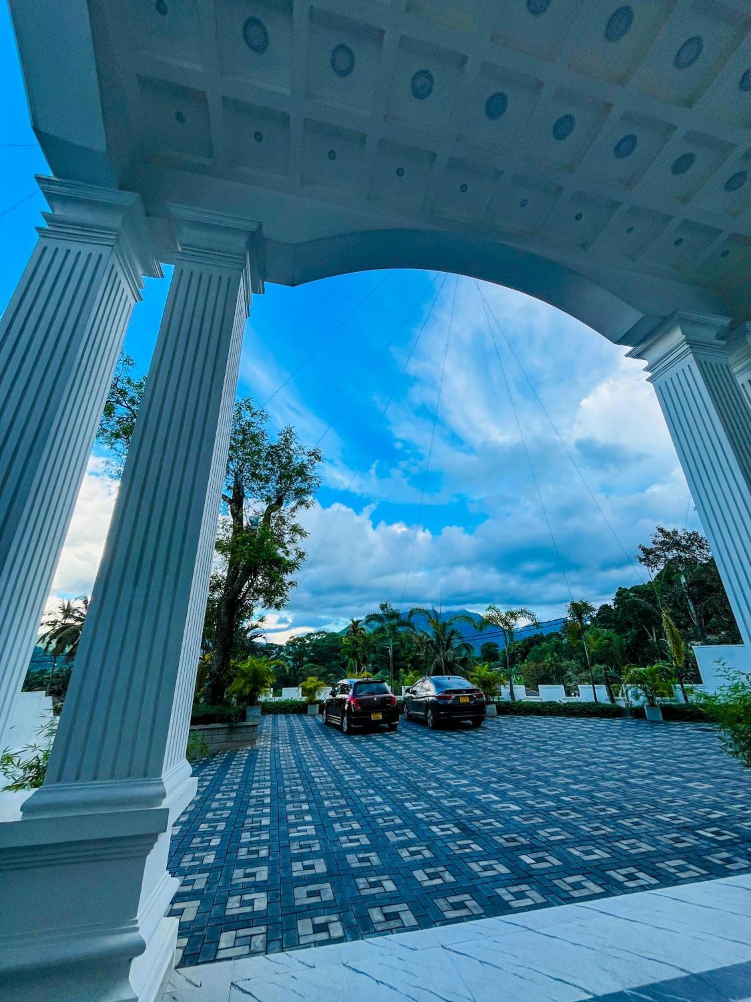 Crown Regency- Badulla Hotel Luaran gambar